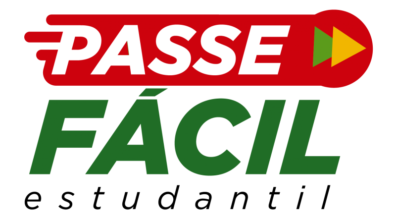 Logo do Passe F&aacute;cil Estudantil. A palavra passe est&aacute; em letras brancas sobre um fundo vermelho. Do lado direito dela aparecem duas setas sobrepostas, uma verde e otra vermelha. Abaixo, a palavra f&aacute;cil aparece em letras verdes e maiores sobre fundo branco. Abaixo dela, tamb&eacute;m sobre fundo branco, a palavra estudantil aparece em letras menores e pretas, recebendo menos destaque. 